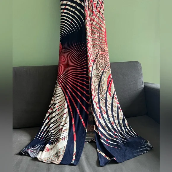 Strappy V-Neck Maxi Dress in Navy and Blush - Picture 6 of 6